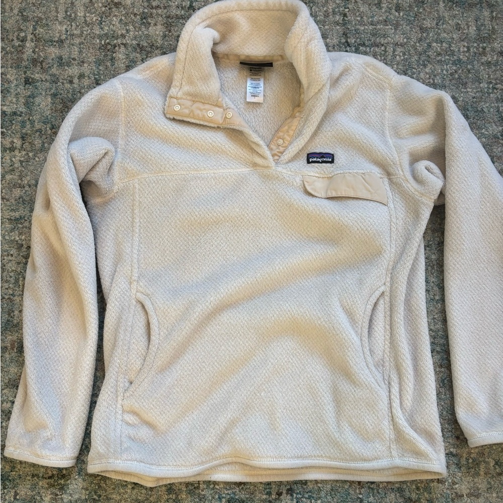 Patagonia Women's Off-White Fleece Pullover